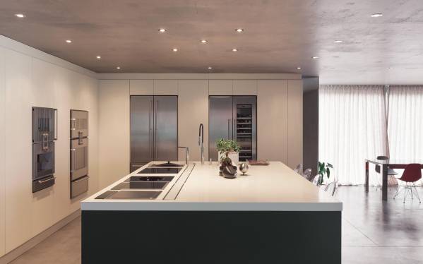 Éclairage encastré béton avec spot encastrable plafond cuisine moderne